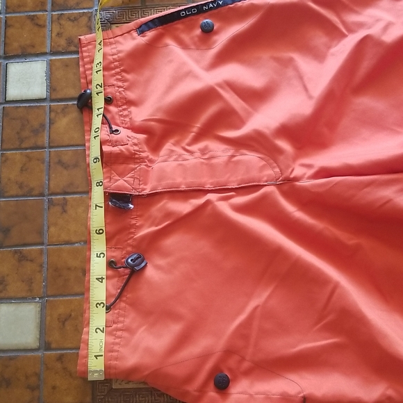 Old Navy shorts/trunks - Picture 7 of 8